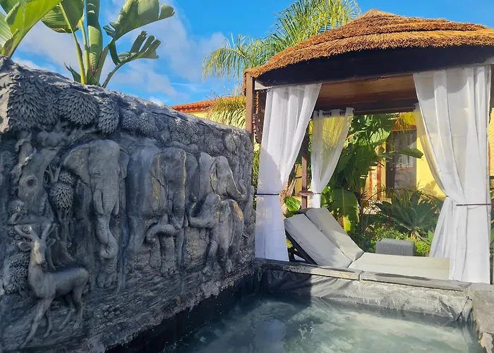 Villa Paraiso - Naturism Optional Adults Only