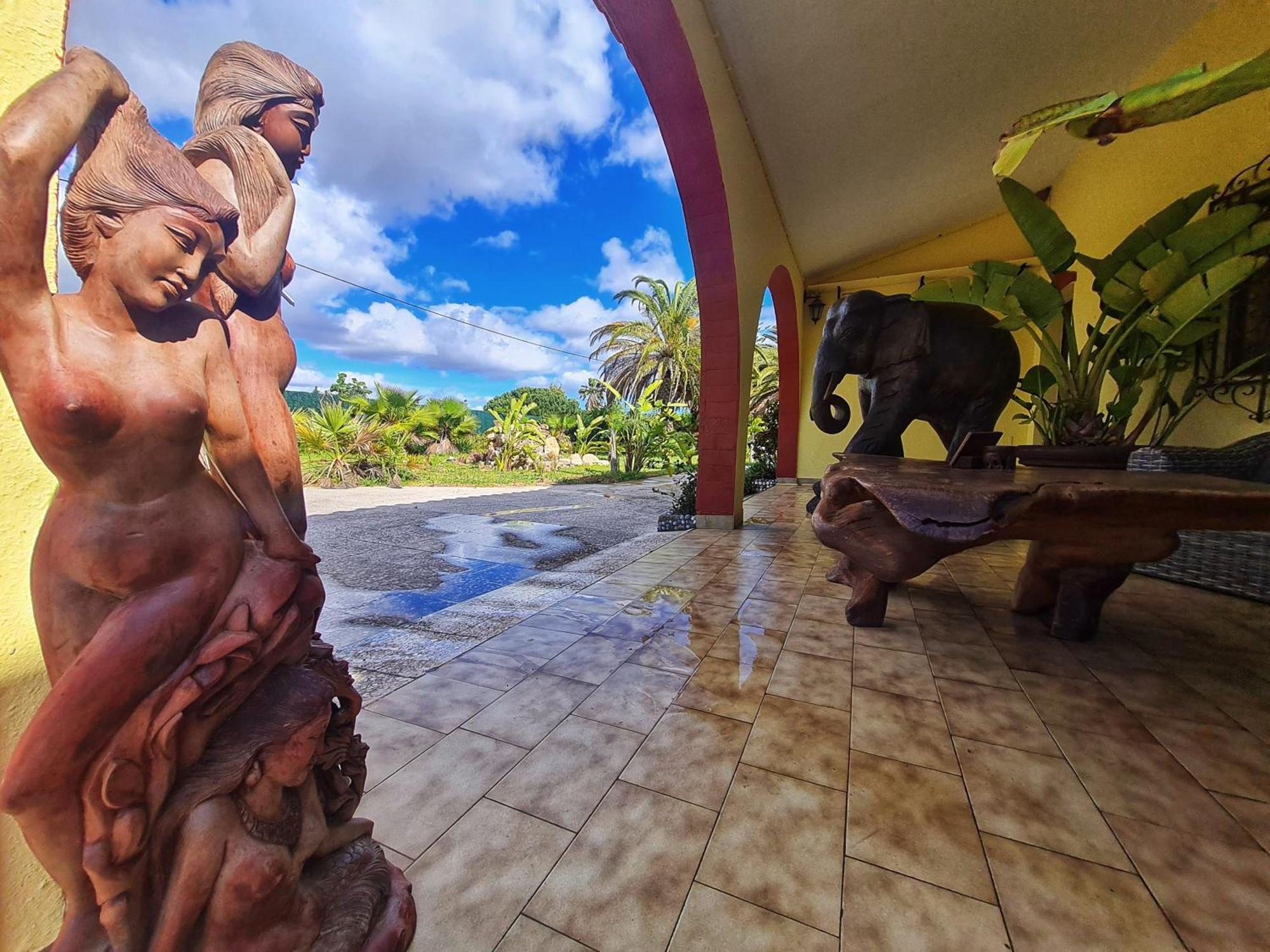 Couette-café Paraiso - Naturism Optional Adults Only 4*