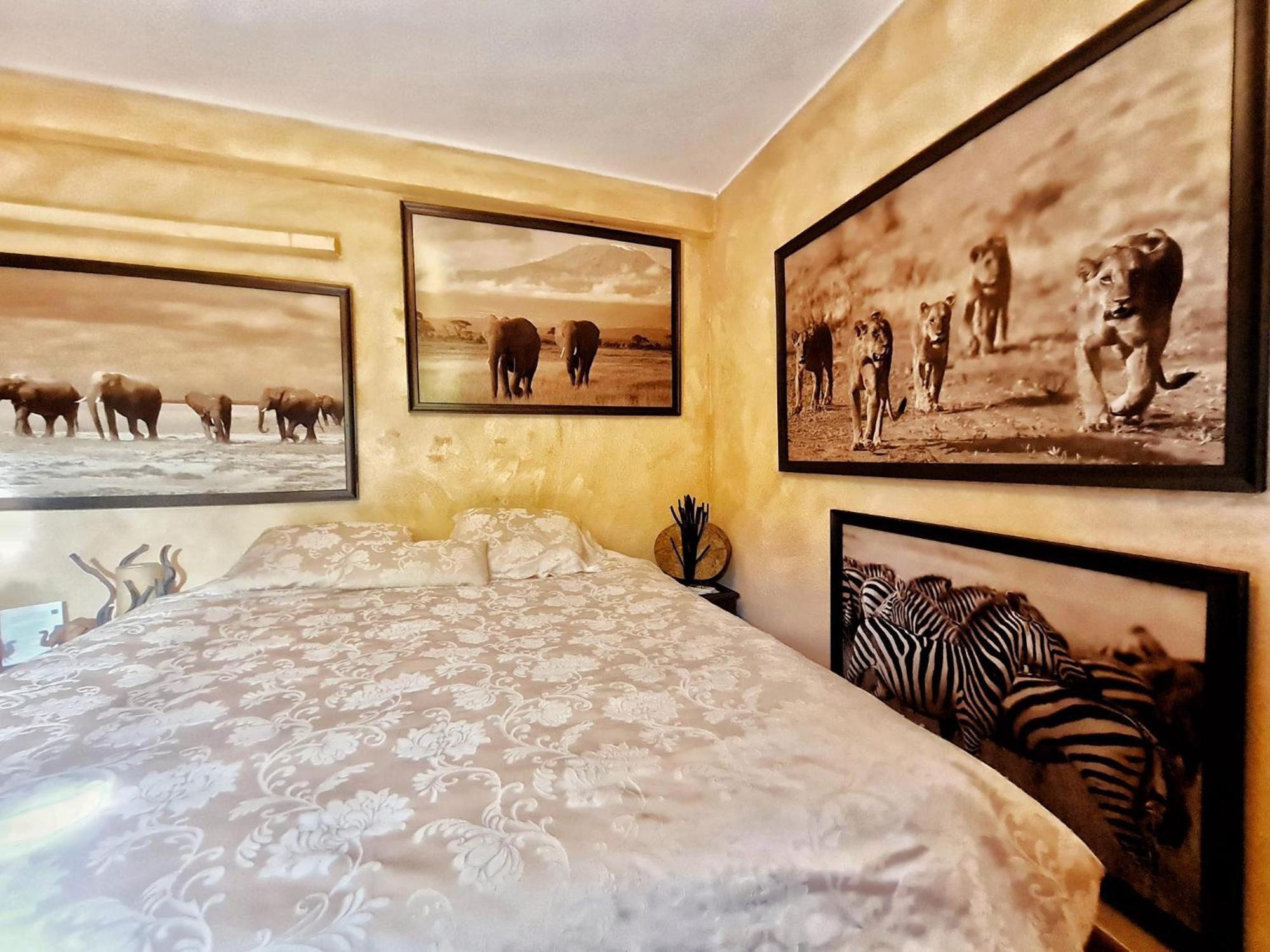 Couette-café Paraiso - Naturism Optional Adults Only