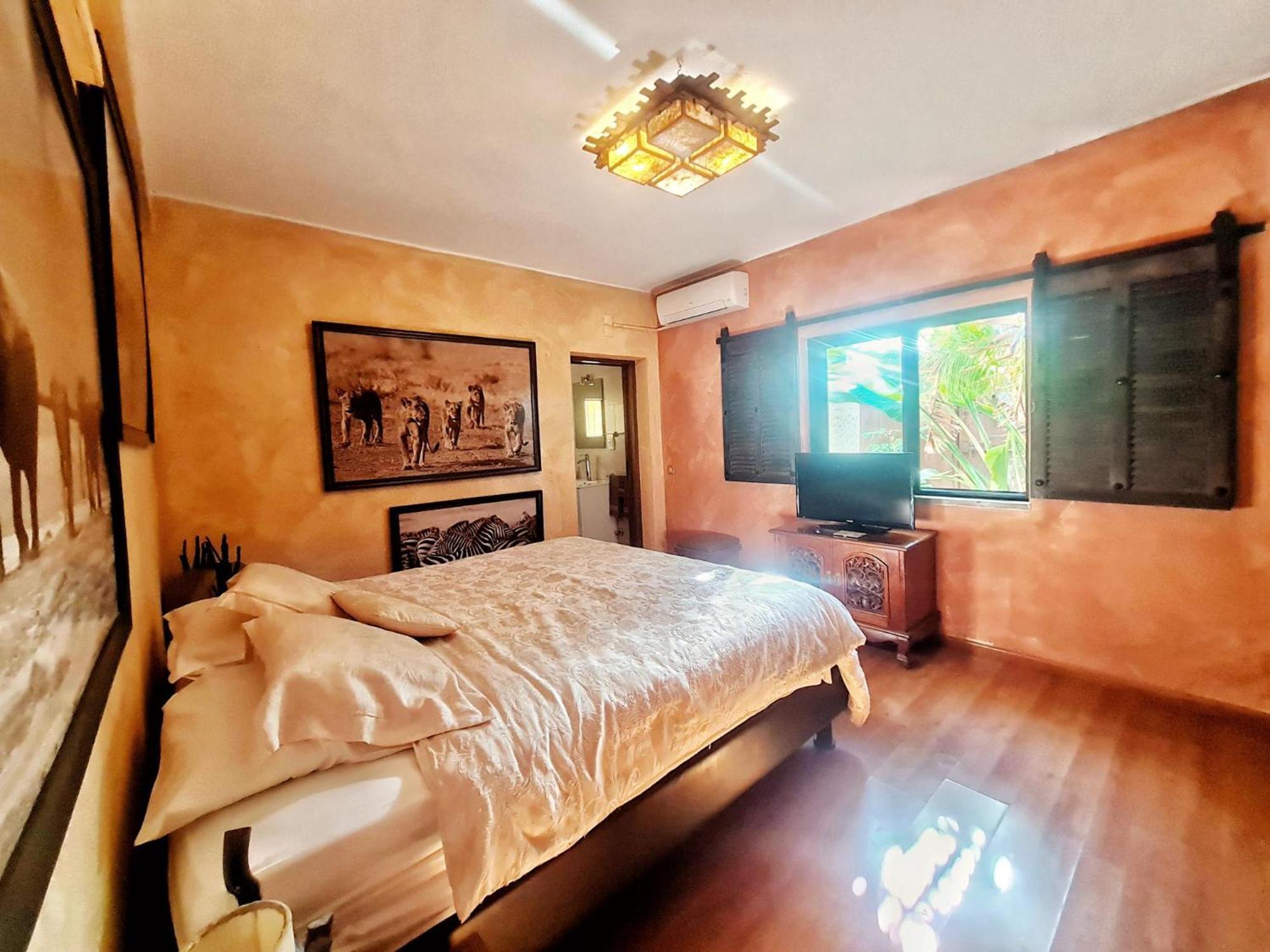 Couette-café Paraiso - Naturism Optional Adults Only Porches (Algarve)