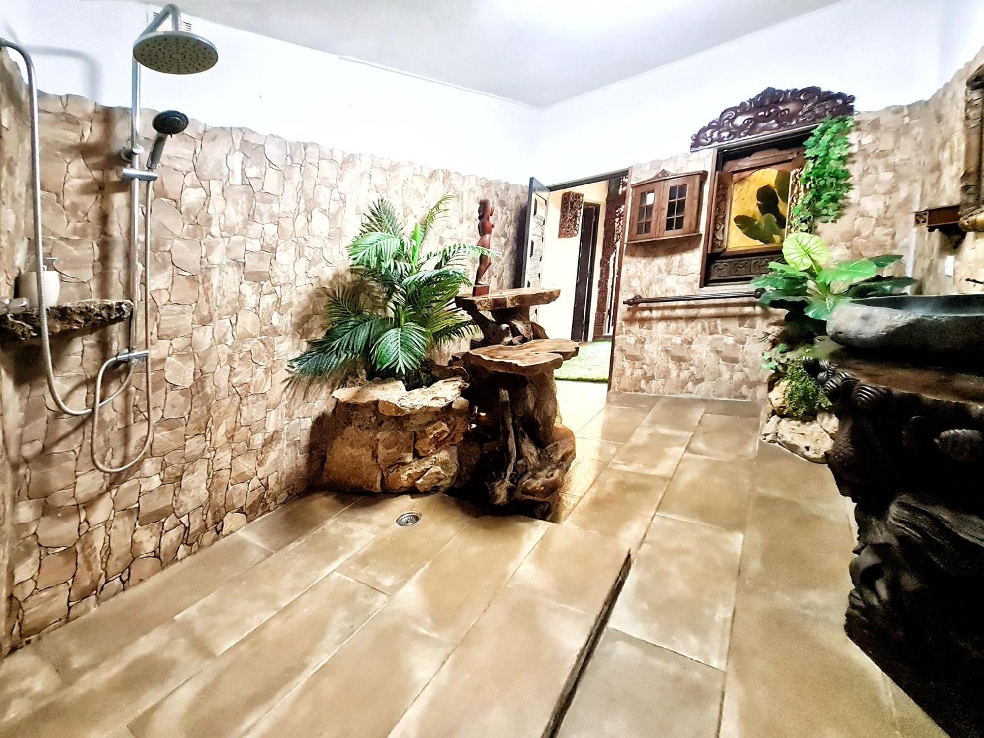 Paraiso - Naturism Optional Adults Only Couette-café 4*