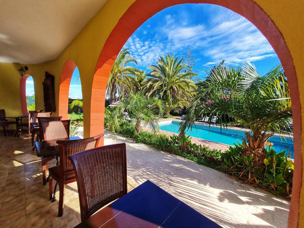Paraiso - Naturism Optional Adults Only Couette-café